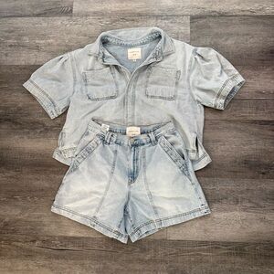 Women’s Habitual Button Up Shirt and Short Set Size Medium